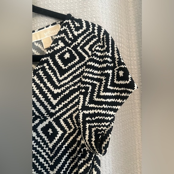 Women’s MICHAEL Michael Kors Black White A Line Swing Dress Size Medium. - Picture 4 of 7